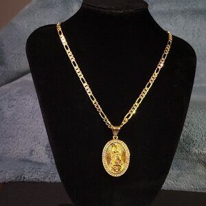 🥇18K Gold-plated '750/Italy' Figaro 24-inch Chain with GP Virgin Mary Medallion